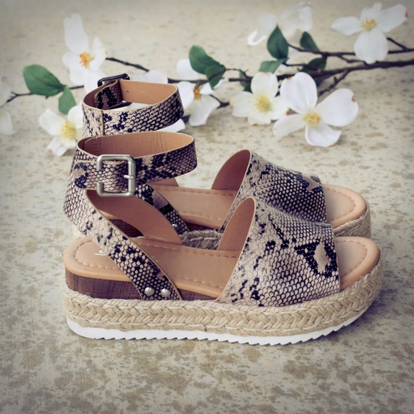 HELLO SPRING Comfy Espadrilles - SNAKE PRINT - Picture 2 of 8